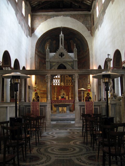 Bocca della Verita (Mouth of Truth) - San Maria in Cosmedin-06.JPG